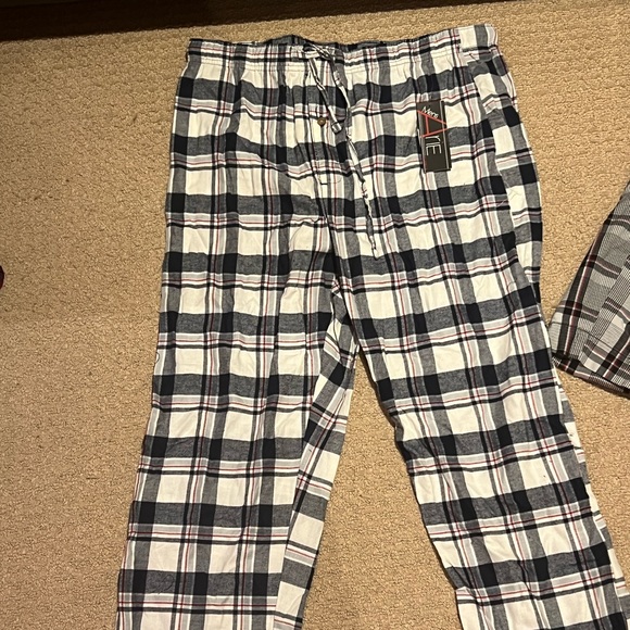 MENS ARIE PYJAMAS - Picture 2 of 3